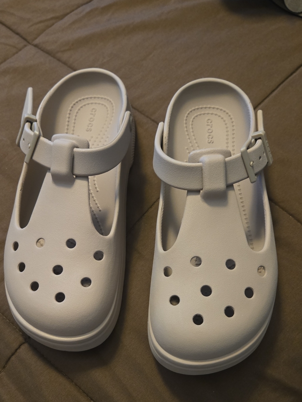 CROCS Woman Mary JANE Sandals with Buckle Strap. TAUPE COLOR